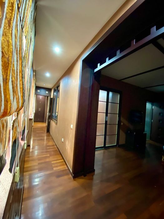 Срочно! Продается своя Эксклюзивная квартира в самом центре , м.Ойбек