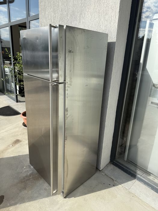 Хладилник Smeg Инокс 160см