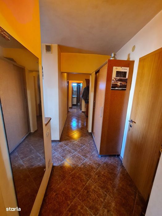 Vand ap.4 camere zona Micalaca Maranata Malul muresului et.2 cu balcon