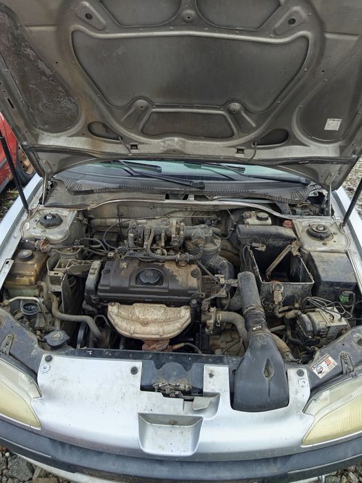 Peugeot 306 1.6 бензин 2001