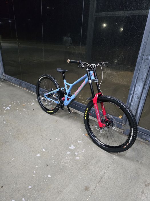 Downhill колело specialized expert 29.