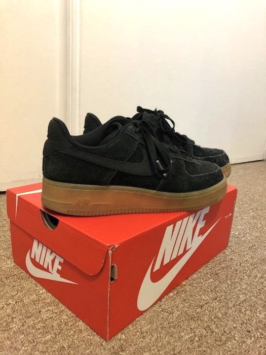 Nike Air Force 1 Suede Black Gum 07 LV8