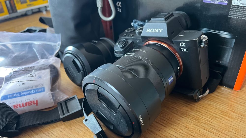 Фотоапарат Sony A7ll с два обектива