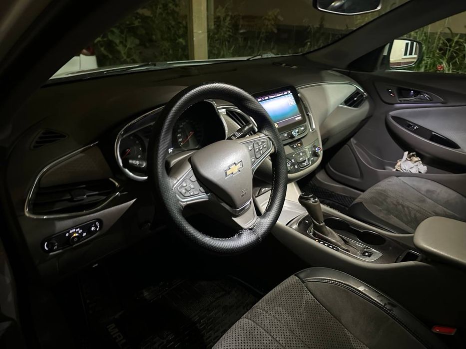 Chevrolet малибу