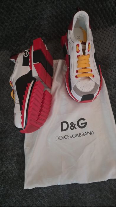 Dolce gabana  de vanzare