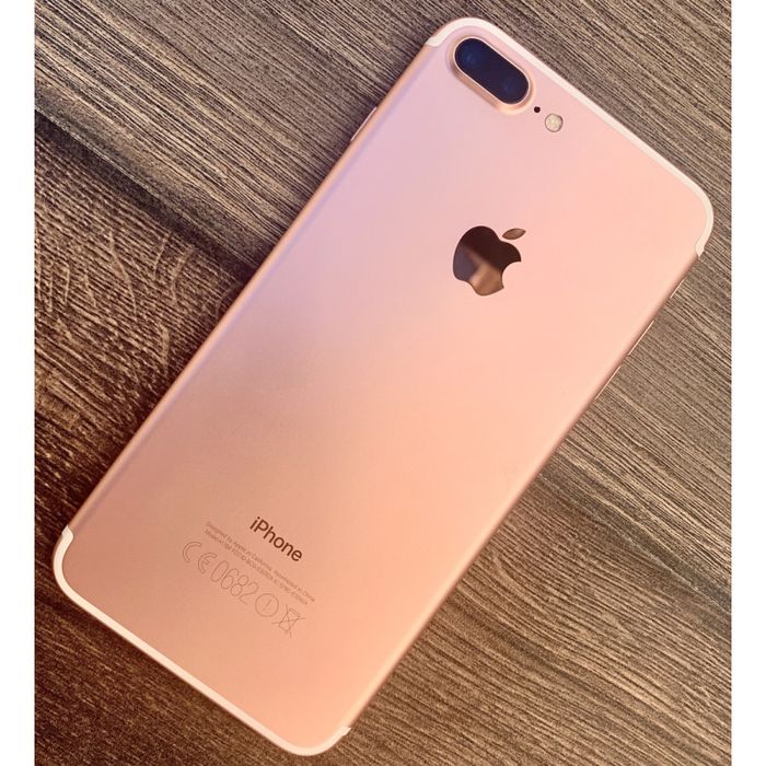 Продаётся Iphone 7 Plus 128gb Rose Gold в идеальном состаяние