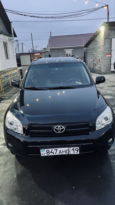 Срочно продам Рав4