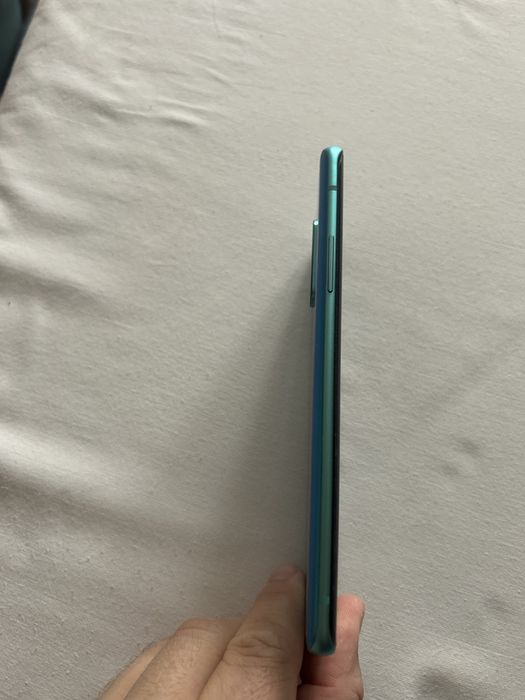 Telefon One plus 8