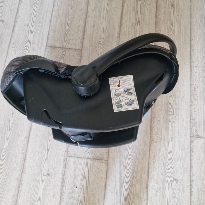 Продам детское автокресло.