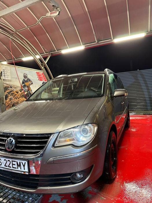 Volkswagen Touran Facelift 2008 – 1.4 TSI, 140 CP