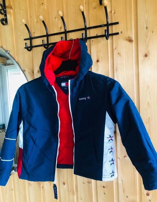 Geaca baiat TOMMY HILFIGER-marimea 5-6 ani,nu palton ZARA,GUESS