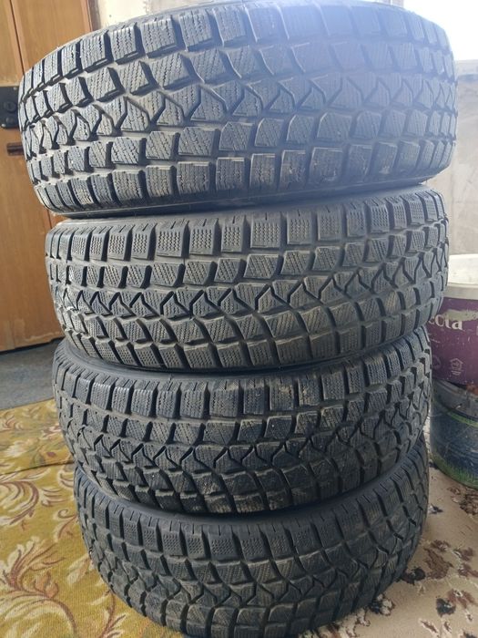 Шины зимние в комплекте