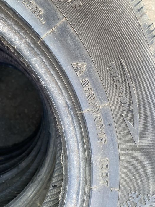Продам резину 215/70/16