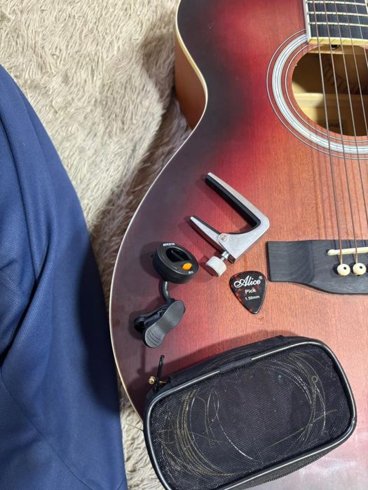 Гитара все в комплекте