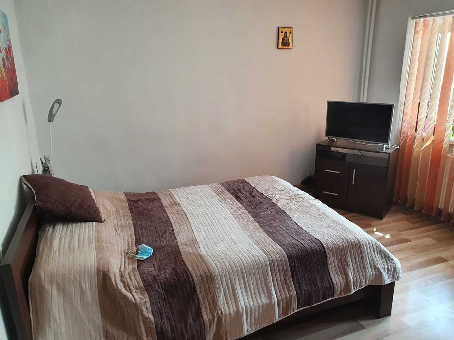 Inchiriez apartament cu o camera zona Arcu aproape de UMF si UAIC
