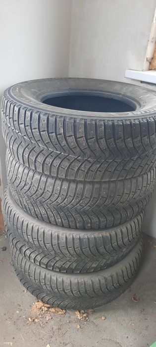 Продам зимние шины