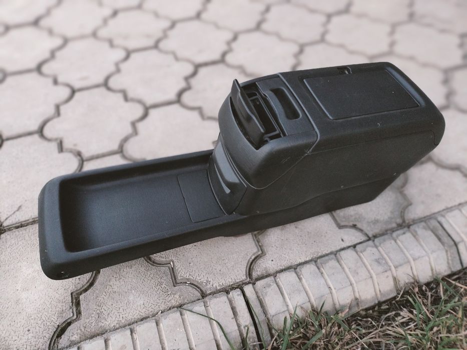 Бар подлокотник на Lexus RX 300