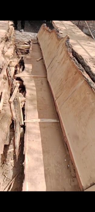 Дуб сухая необрезная доска