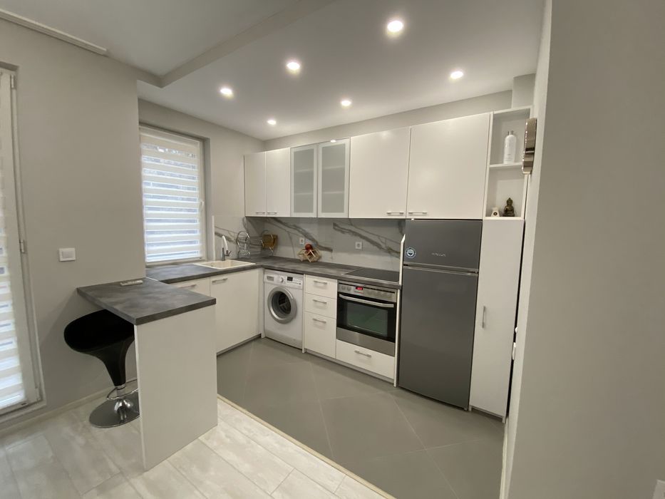 Дава се под наем Двустаен апартамент в Пловдив, Каменица 1 - 62 кв.м за 520 € - Снимка #1