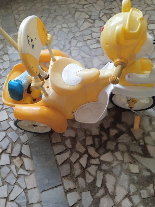 Velosipedcha sotiladi