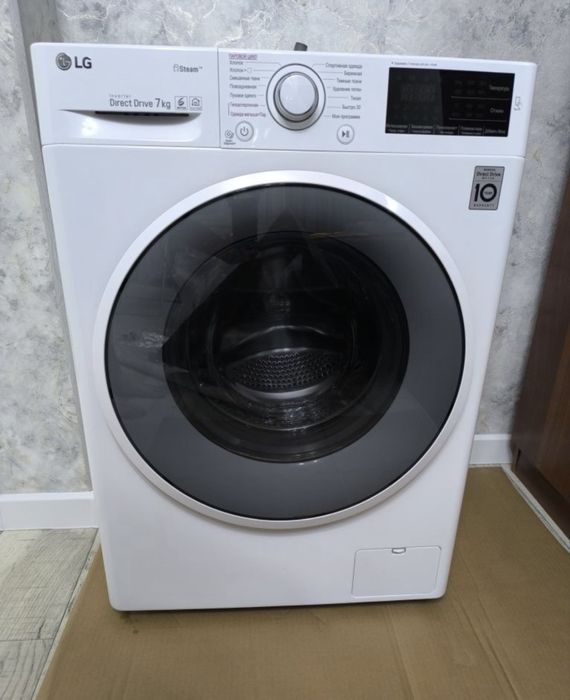 Продам Холодильник LG