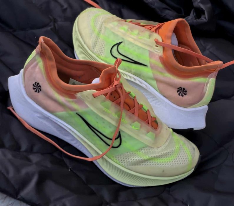 Nike Zoom Fly 3 Rise оригинални дамски сникърси 38,5 номер