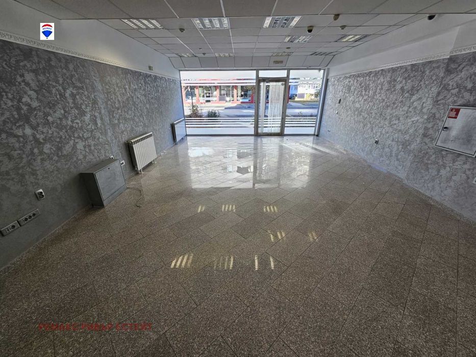 Търговско помещение за продажба кв. Възраждане