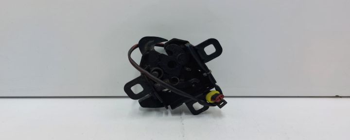 Broasca capota Lancia Thesis prima generatie