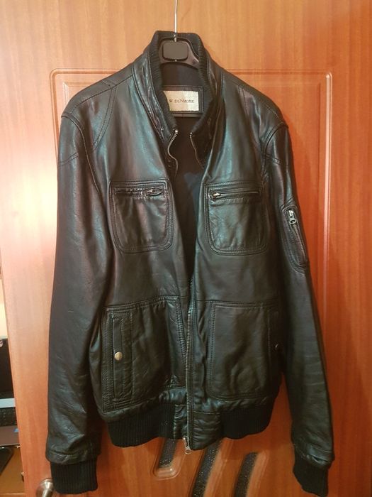Geaca din piele. Piele.