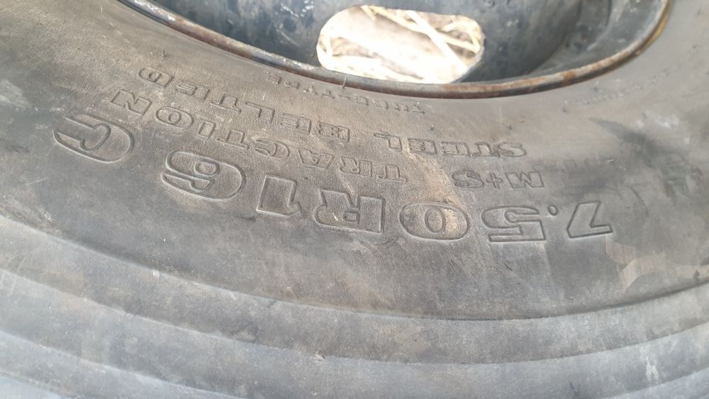 Джанта с гума 7.50 16 С ласа