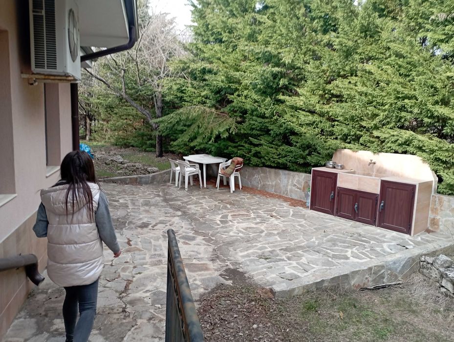 Дава се под наем Къща в Варна, Цветен квартал - 140 кв.м за 1200 € - Снимка #18