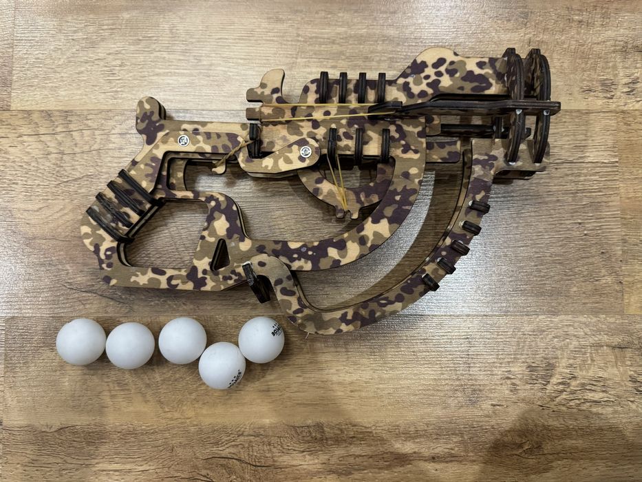 Игрушка бластер  с мягкими пульками