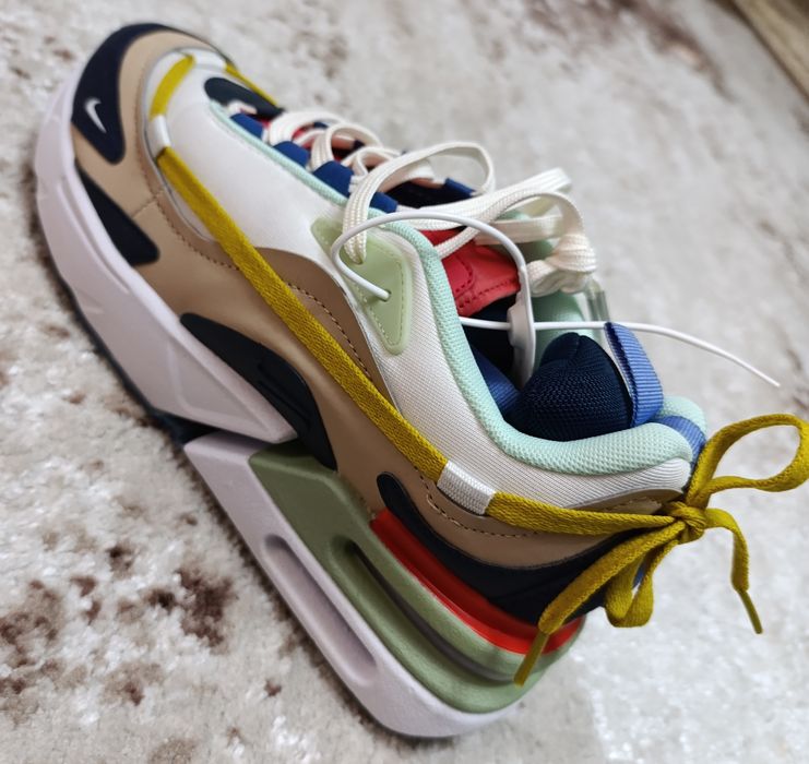 Vând adidași noi Nike Air Max Furyosa