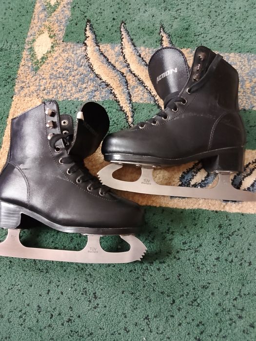 Коньки фигурные 31-32