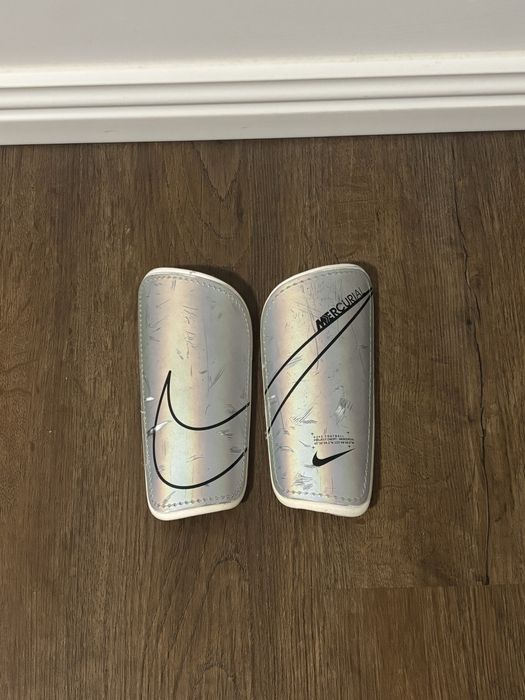 Aparatori Fotbal Nike Hard Shell