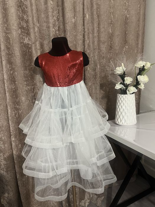 срочно продам детское вечернее платье