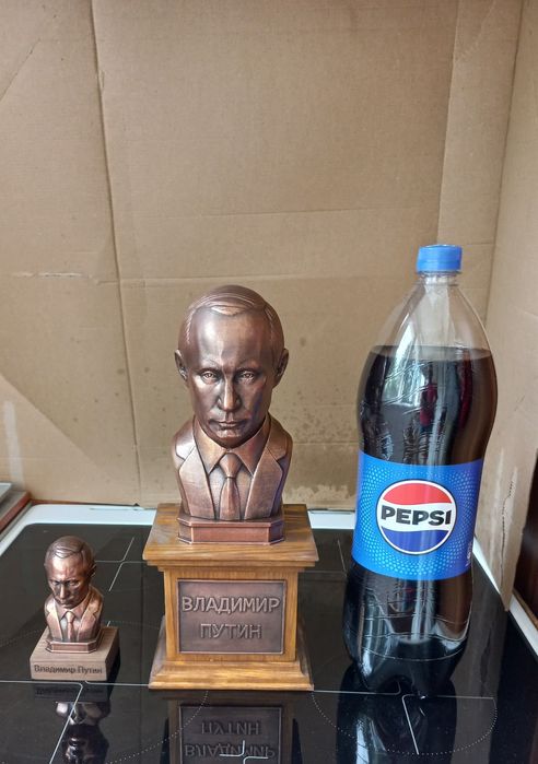 Бюст на Владимир Путин.Медна галванопластика.