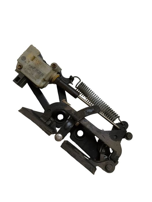 Incuietoare Capota Volkswagen Phaeton 3D_ 2002 - 2016