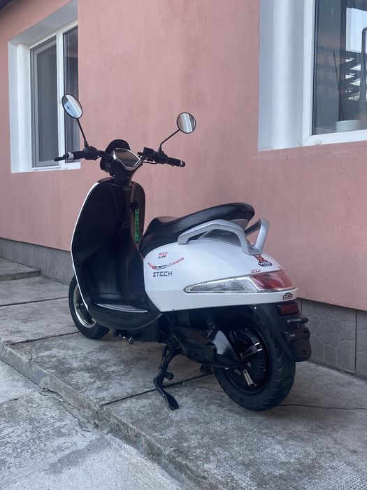 Scuter electric retro