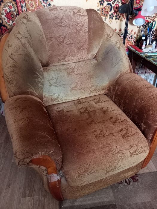 Отдам мягкий уголок