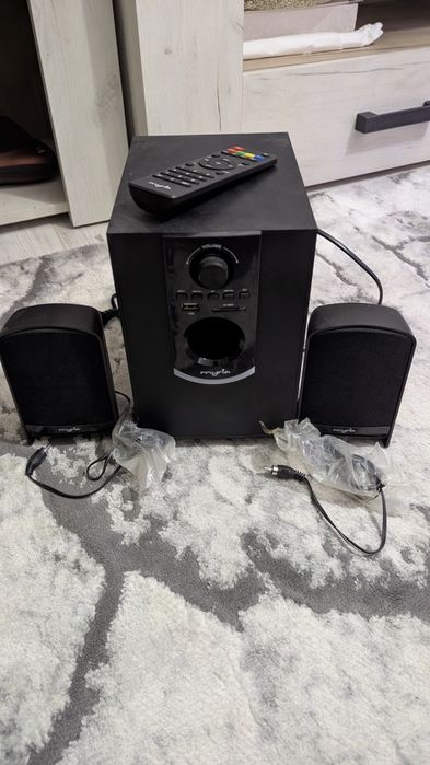 Sistem audio 2.1 MYRIA aproape nou.