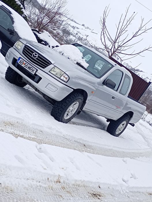 De vânzare Mazda b2500 freestyle cab