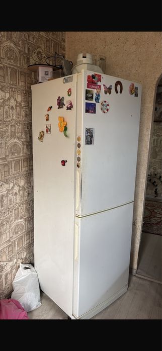 Продам холодильник