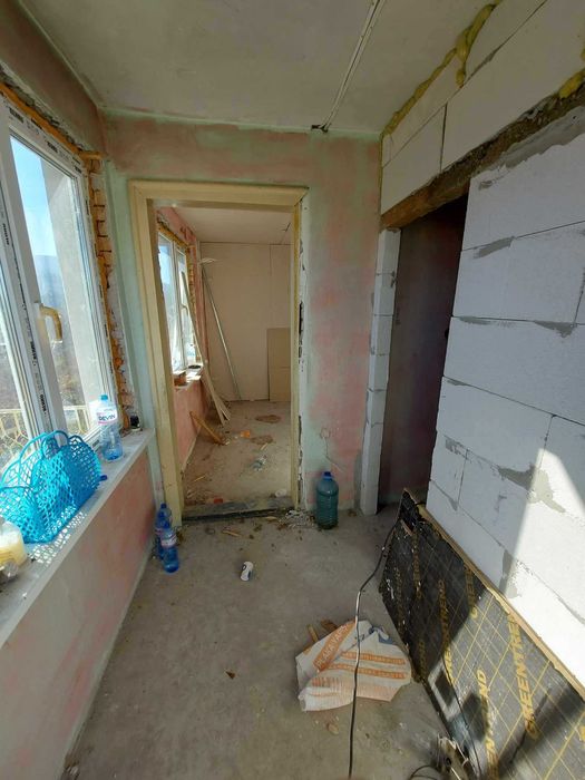 Триетажна вила, 80кв.м, местност Драката