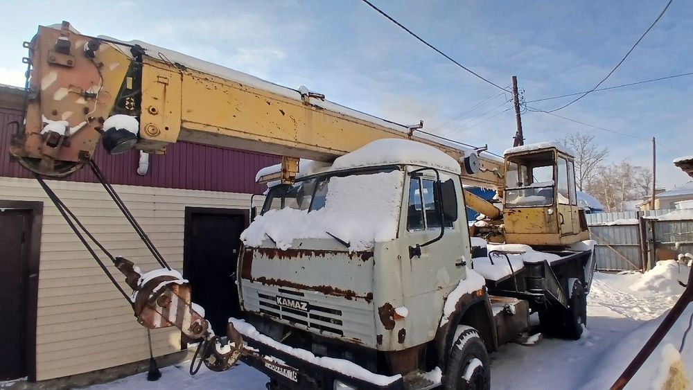 Спецтехника кран срочно продам