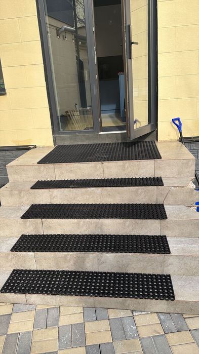 Коврик ячеистый для ступенек, коврики для лестниц,(готовые отр