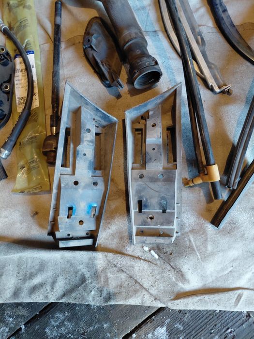 Продам запчасти на БМВ е39 и е38