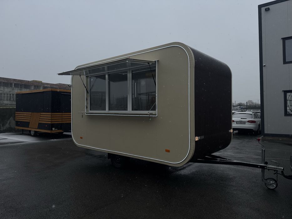 Каравана за търговски цели 4*2*2.30 LED