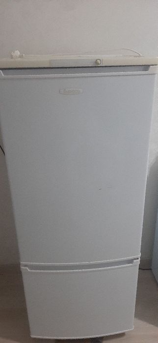 Холодилник , стиралка