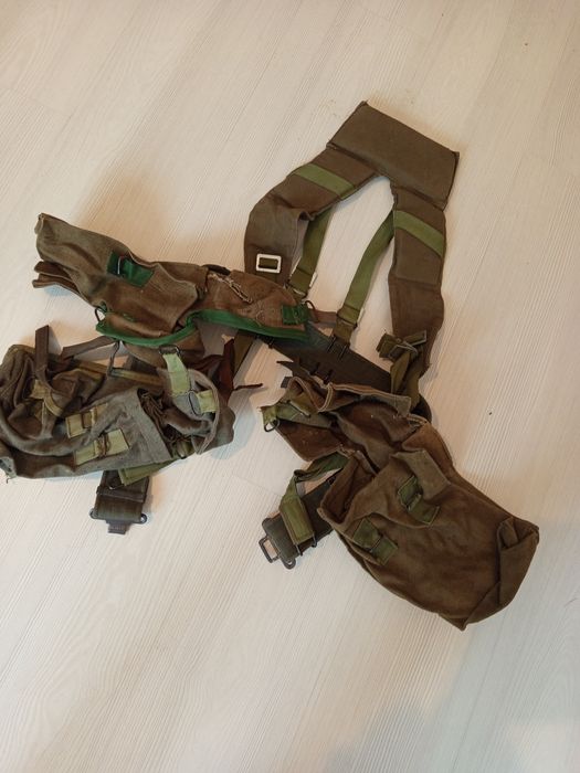 Военен колан.В много добро състояние.